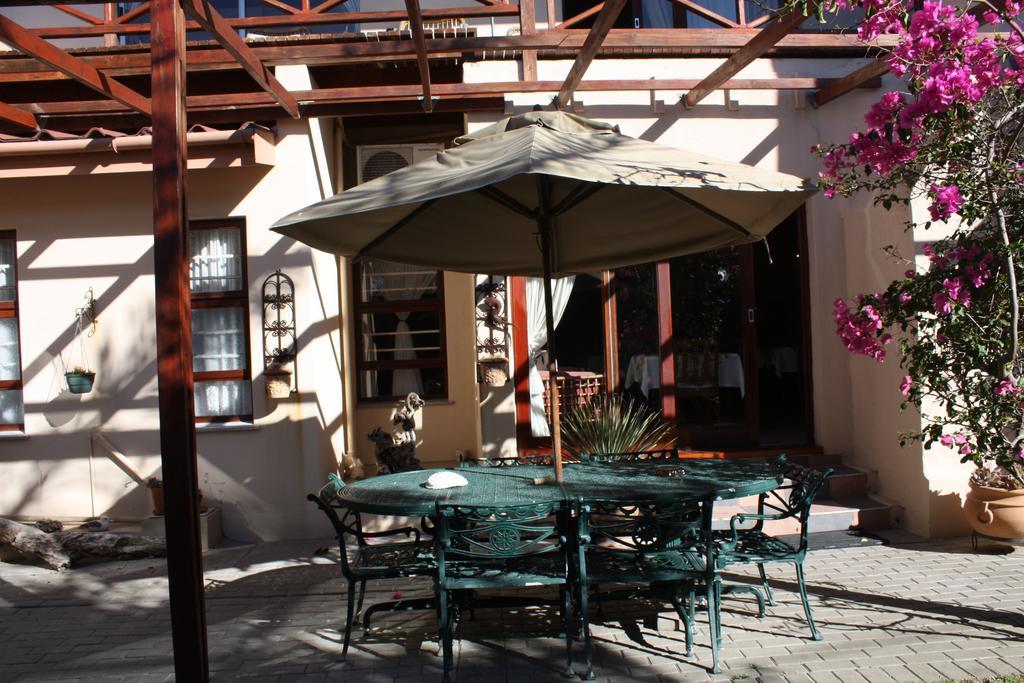 Sir Lambert'S Guesthouse Lambert's Bay Bagian luar foto
