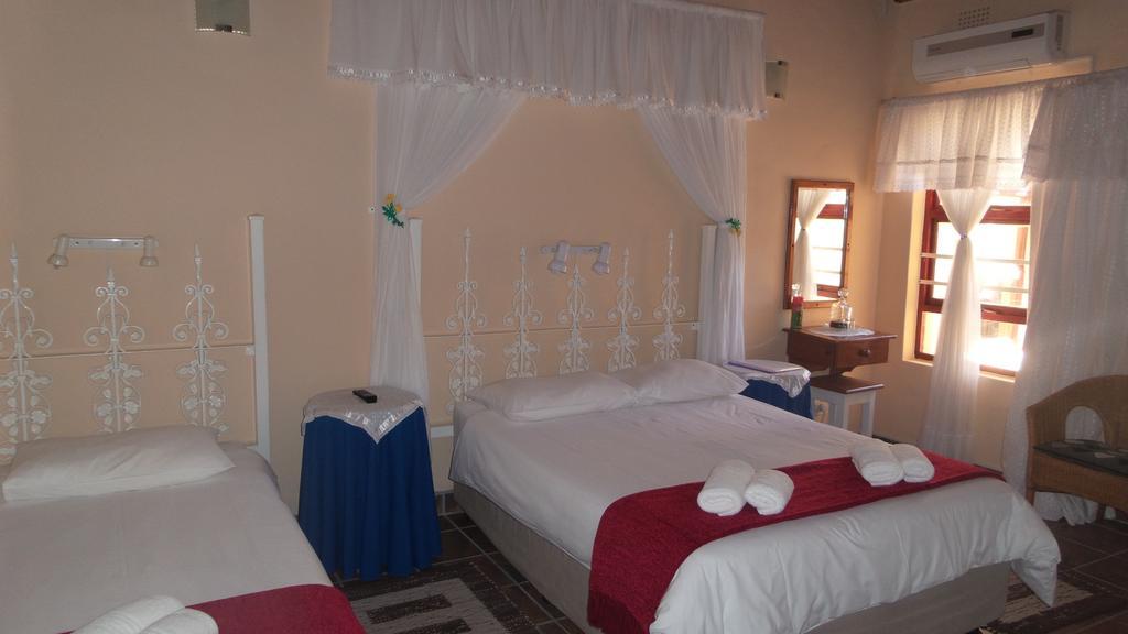 Sir Lambert'S Guesthouse Lambert's Bay Ruang foto