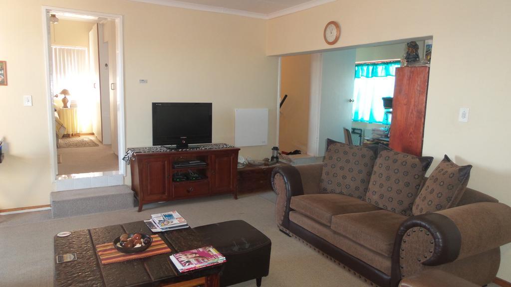 Sir Lambert'S Guesthouse Lambert's Bay Bagian luar foto